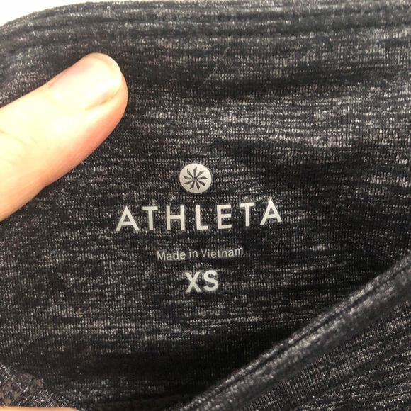 Athleta Mind Over Mat Criss Cross capri legging - Picture 4 of 8